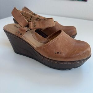 b.o.c. Women's Brown Leather Wedge Mules, 7M